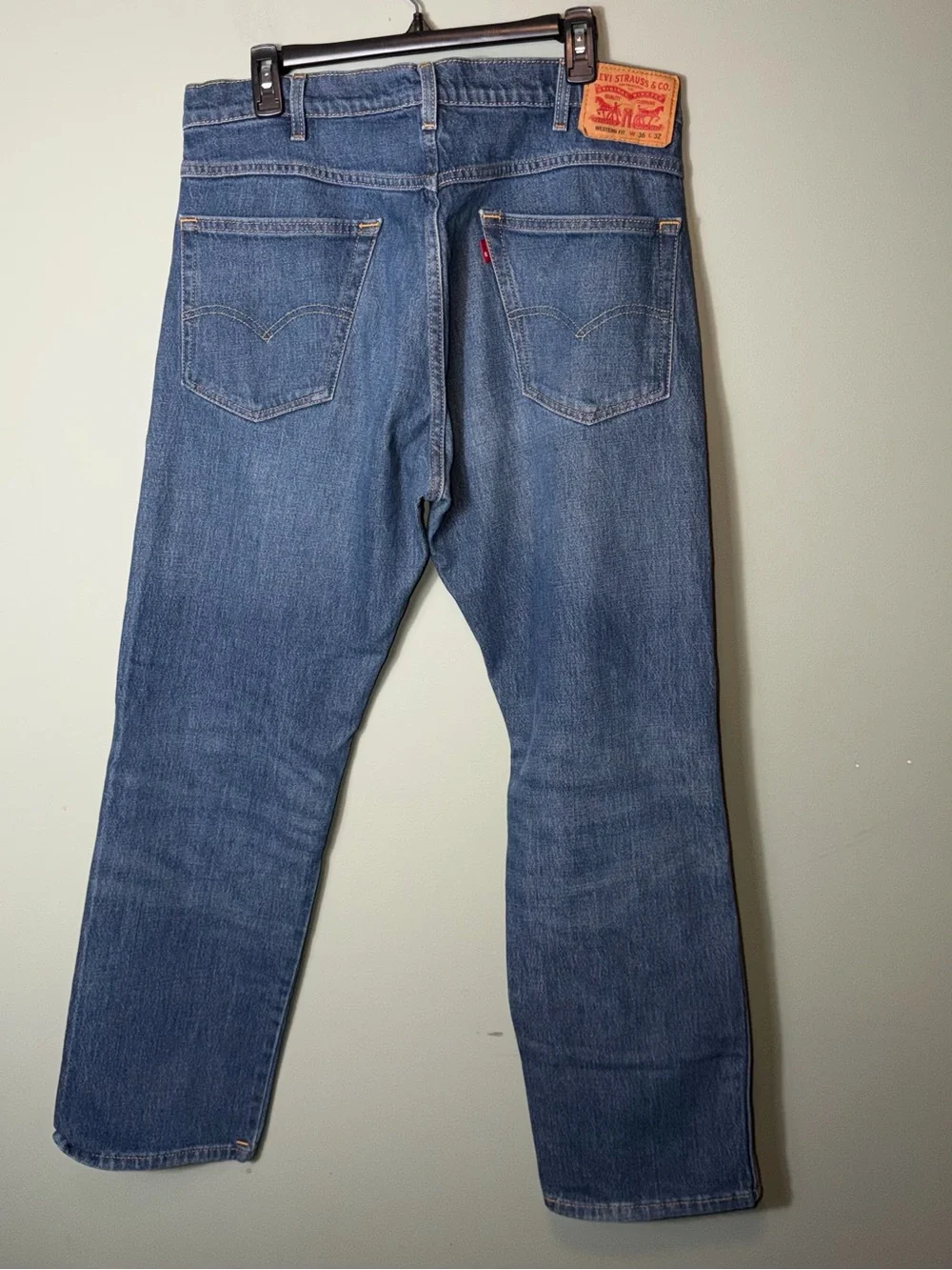 Levi’s Western Fit Men's Jeans in Dark Blue Wash 36X32